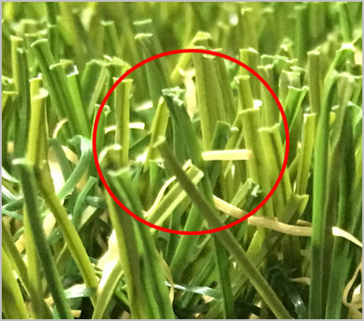 人工芝の1縫目あたりの芝糸の比較